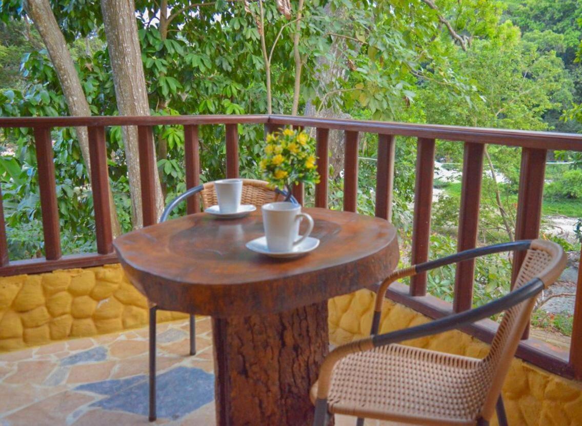 Eco Hostal Kuima Ел Заино Екстериор снимка
